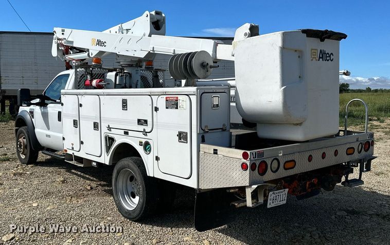 image for item NP9944 2008 Ford F550 Super Duty  bucket truck