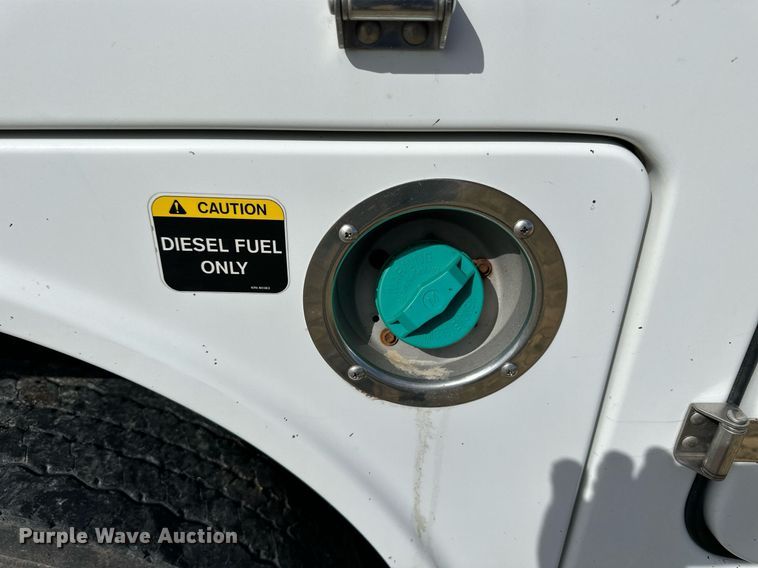 image for item NP9944 2008 Ford F550 Super Duty  bucket truck