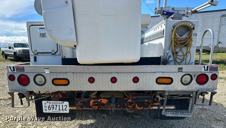 image for item NP9944 2008 Ford F550 Super Duty  bucket truck