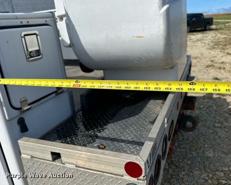 image for item NP9944 2008 Ford F550 Super Duty  bucket truck