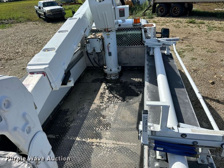 image for item NP9944 2008 Ford F550 Super Duty  bucket truck