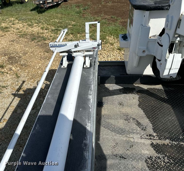 image for item NP9944 2008 Ford F550 Super Duty  bucket truck