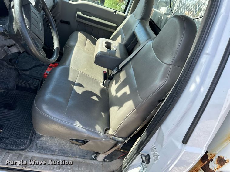 image for item NP9944 2008 Ford F550 Super Duty  bucket truck