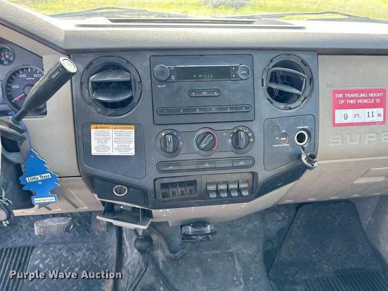 image for item NP9944 2008 Ford F550 Super Duty  bucket truck