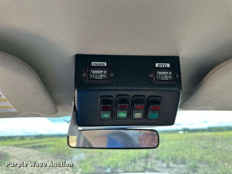 image for item NP9944 2008 Ford F550 Super Duty  bucket truck