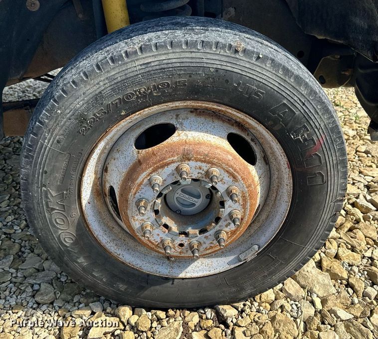 image for item NP9944 2008 Ford F550 Super Duty  bucket truck