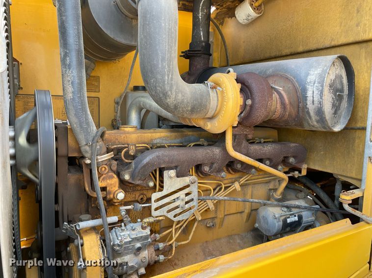 image for item NT9397 1999 John Deere 544H  wheel loader