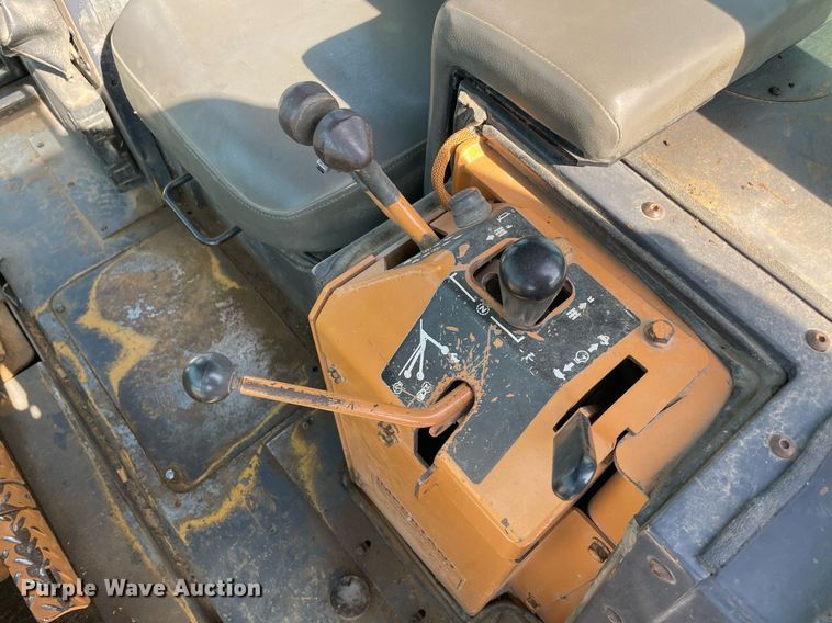 image for item NT9398 2000 Case 1150H  dozer