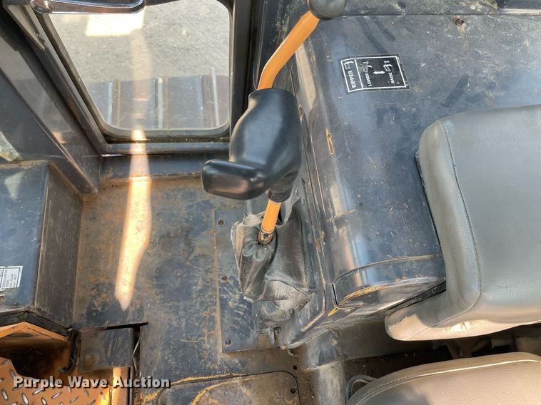 image for item NT9398 2000 Case 1150H  dozer