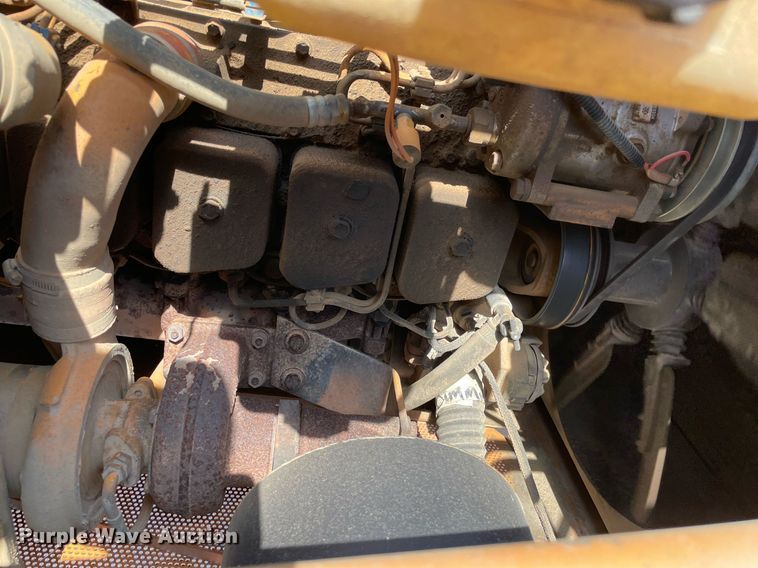 image for item NT9398 2000 Case 1150H  dozer