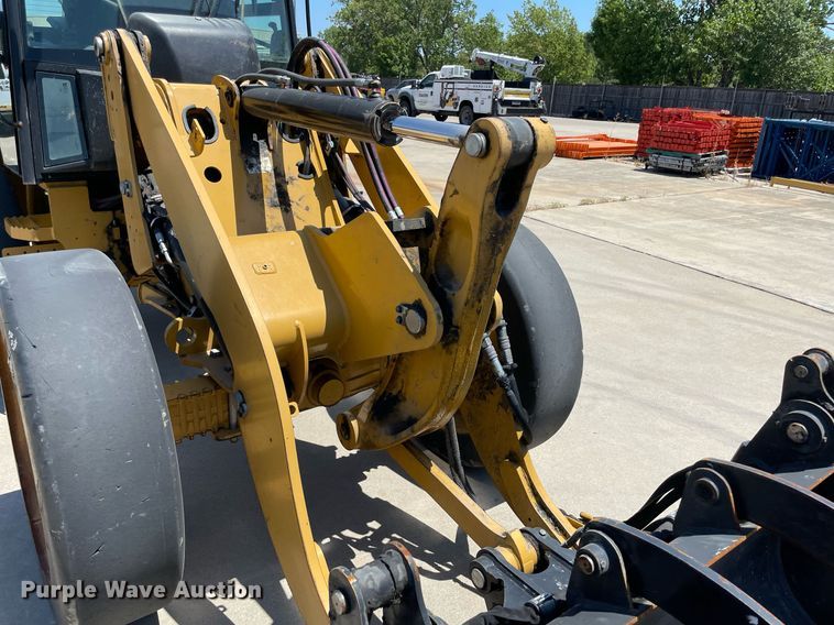 image for item NT9424 2018 Caterpillar 908M  wheel loader