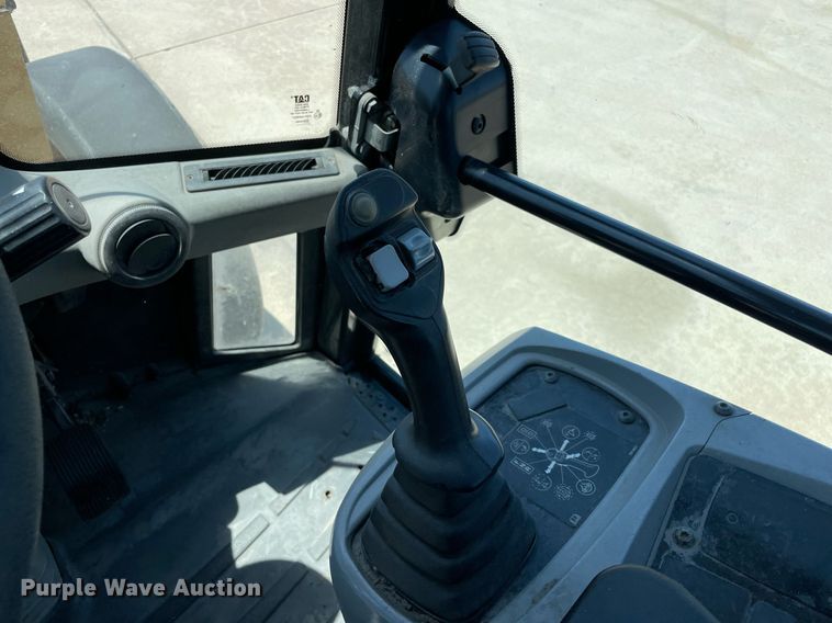 image for item NT9424 2018 Caterpillar 908M  wheel loader