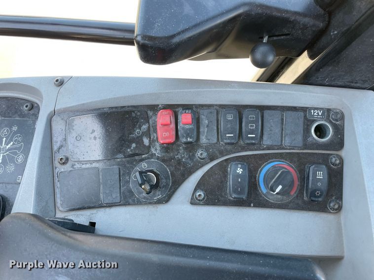 image for item NT9424 2018 Caterpillar 908M  wheel loader