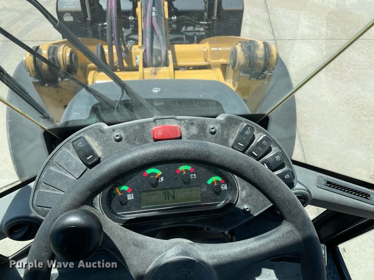 image for item NT9424 2018 Caterpillar 908M  wheel loader