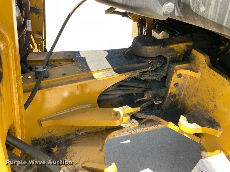 image for item NT9424 2018 Caterpillar 908M  wheel loader