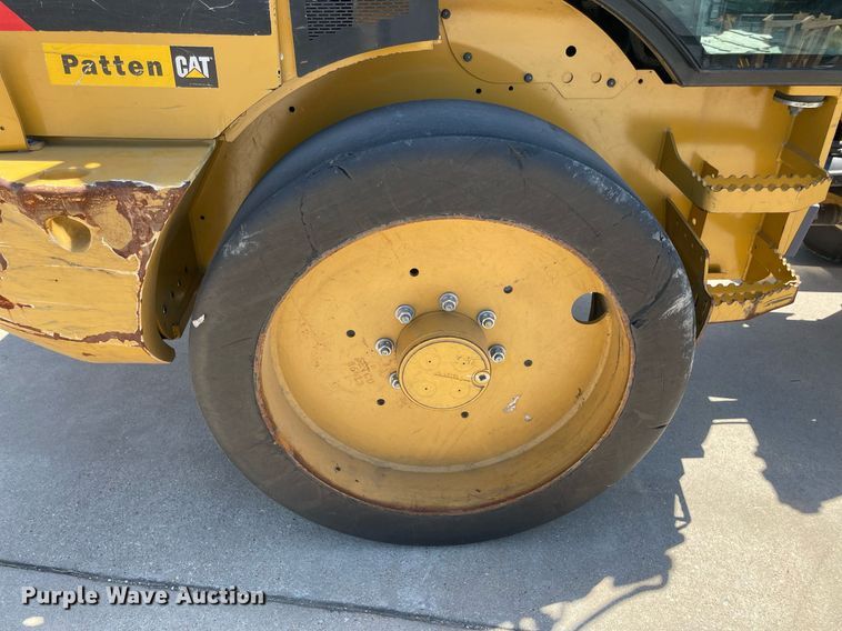 image for item NT9424 2018 Caterpillar 908M  wheel loader