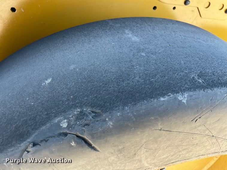 image for item NT9424 2018 Caterpillar 908M  wheel loader