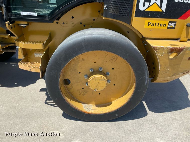 image for item NT9424 2018 Caterpillar 908M  wheel loader