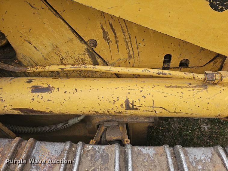 image for item NT9799 1999 Caterpillar 963B LGP  track loader