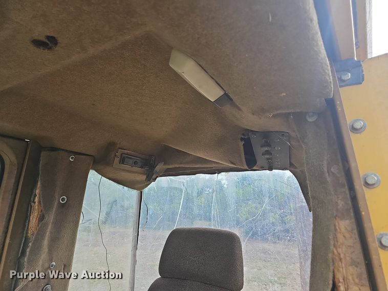 image for item NT9799 1999 Caterpillar 963B LGP  track loader