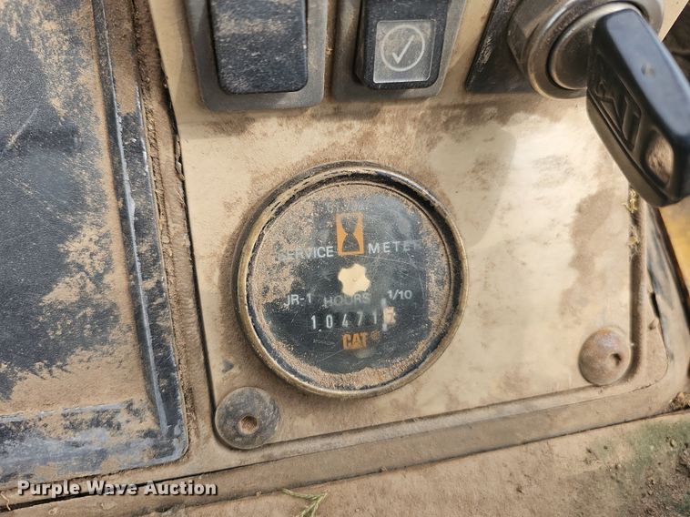 image for item NT9799 1999 Caterpillar 963B LGP  track loader