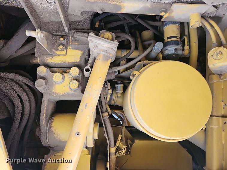 image for item NT9799 1999 Caterpillar 963B LGP  track loader