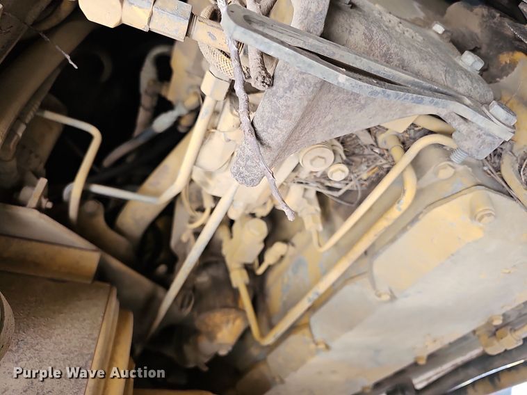 image for item NT9799 1999 Caterpillar 963B LGP  track loader