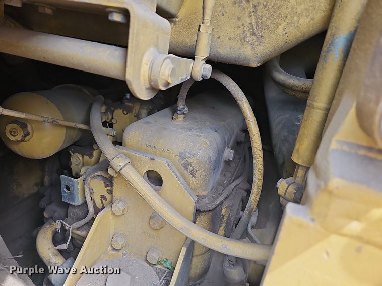 image for item NT9799 1999 Caterpillar 963B LGP  track loader