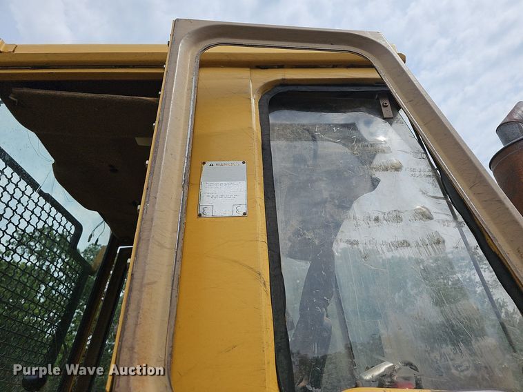 image for item NT9799 1999 Caterpillar 963B LGP  track loader