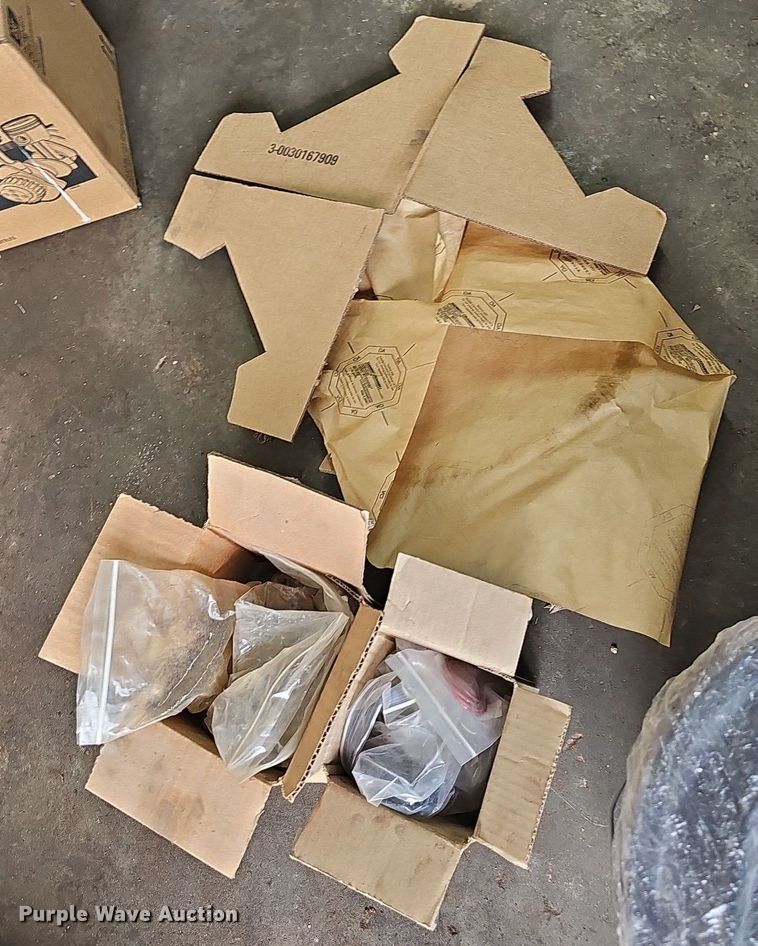 image for item NT9799 1999 Caterpillar 963B LGP  track loader