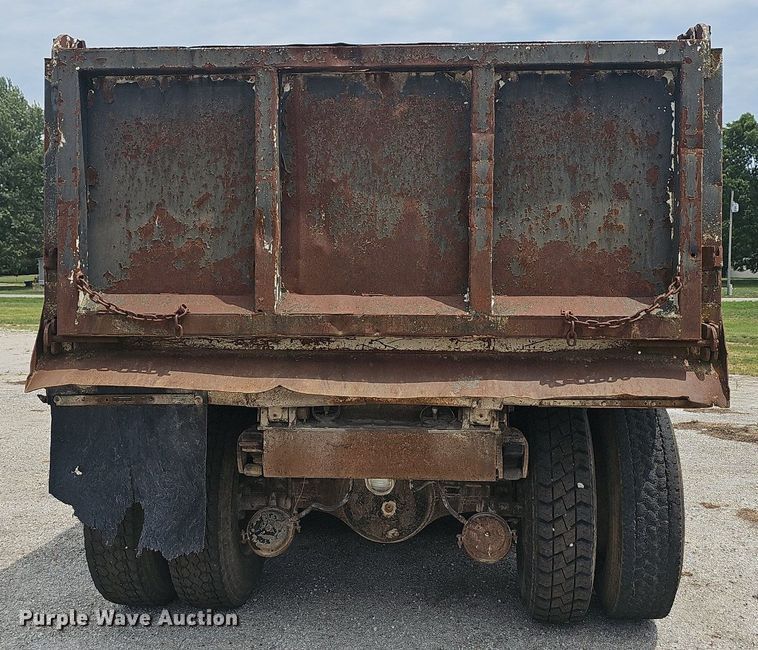 image for item NT9804 1979 Ford 9000  dump truck