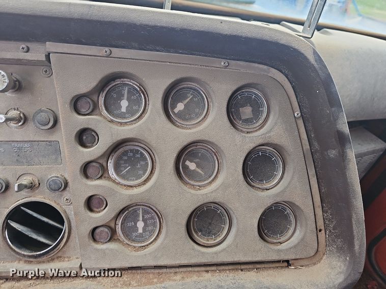 image for item NT9804 1979 Ford 9000  dump truck