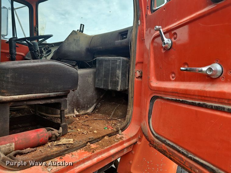 image for item NT9804 1979 Ford 9000  dump truck