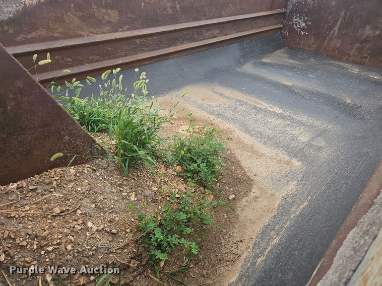 image for item NT9804 1979 Ford 9000  dump truck