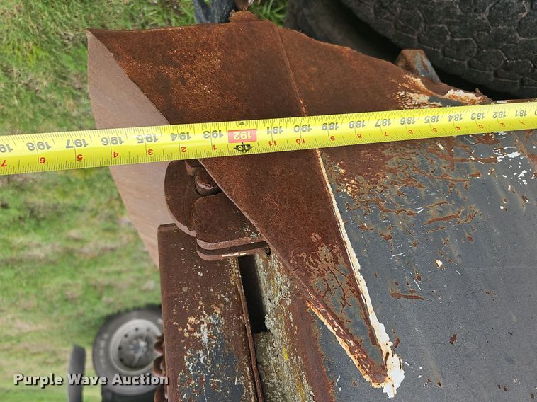 image for item NT9804 1979 Ford 9000  dump truck