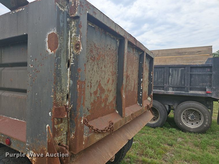 image for item NT9804 1979 Ford 9000  dump truck