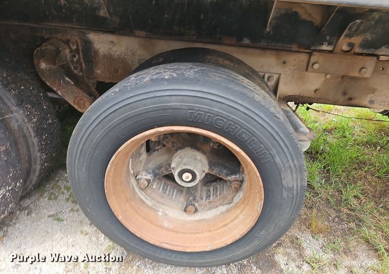 image for item NT9804 1979 Ford 9000  dump truck