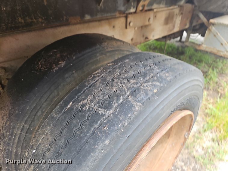 image for item NT9804 1979 Ford 9000  dump truck