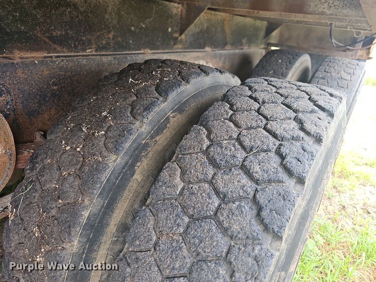 image for item NT9804 1979 Ford 9000  dump truck