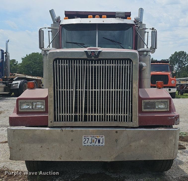 image for item NT9805 1995 Western Star 4964F  dump truck