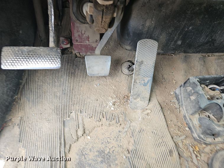 image for item NT9805 1995 Western Star 4964F  dump truck