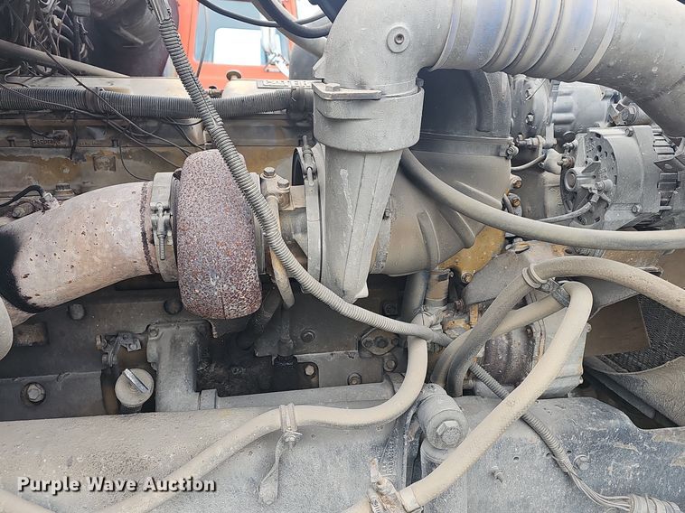 image for item NT9805 1995 Western Star 4964F  dump truck