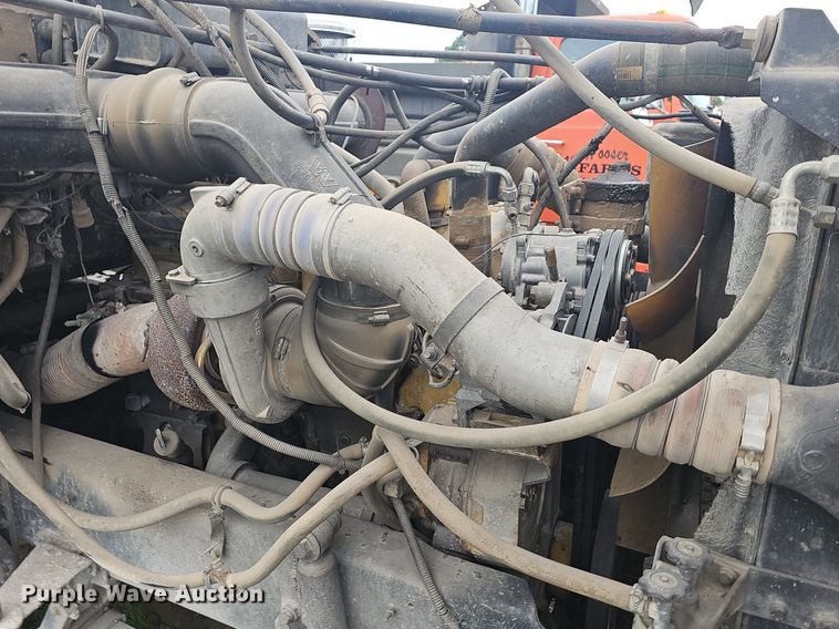 image for item NT9805 1995 Western Star 4964F  dump truck