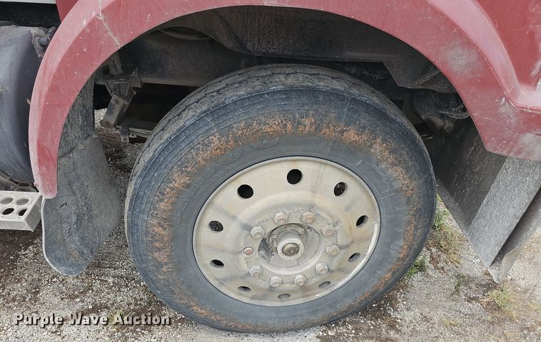 image for item NT9805 1995 Western Star 4964F  dump truck