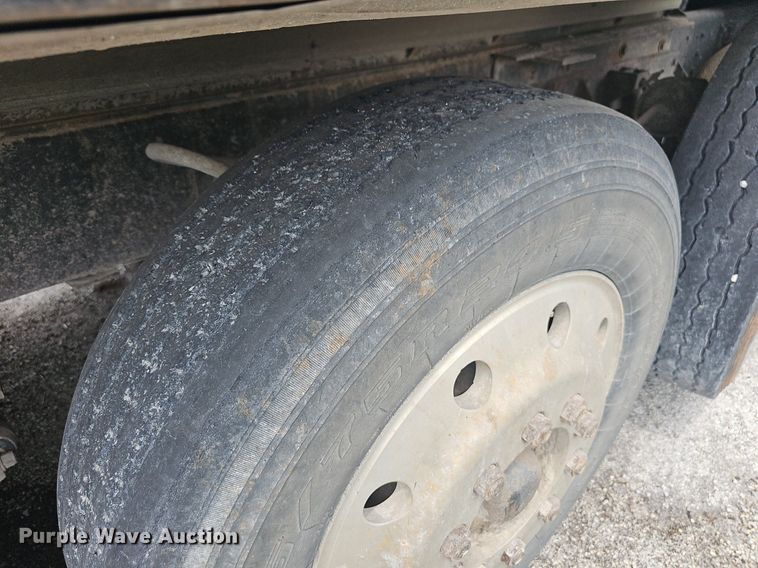 image for item NT9805 1995 Western Star 4964F  dump truck