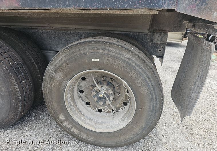 image for item NT9805 1995 Western Star 4964F  dump truck