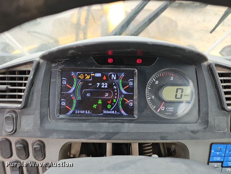 image for item NT9815 2015 Komatsu WA380-7  loader bucket