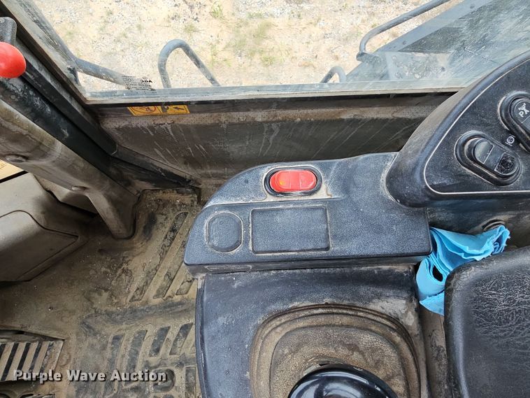 image for item NT9815 2015 Komatsu WA380-7  loader bucket