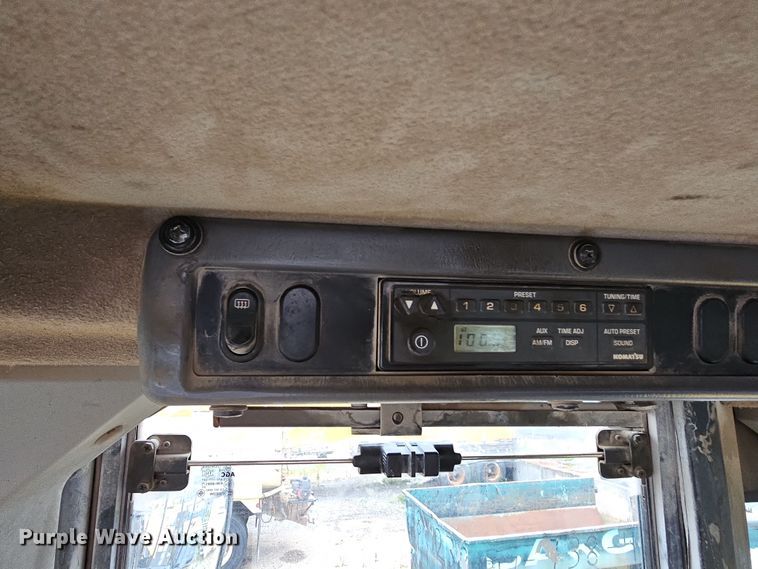 image for item NT9815 2015 Komatsu WA380-7  loader bucket