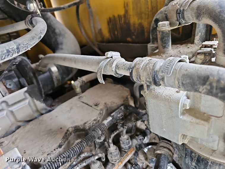 image for item NT9815 2015 Komatsu WA380-7  loader bucket